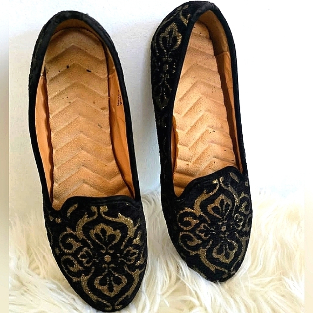 Avon Cushion Walk Women's Black And Gold Leather Flats Size 8 🌴
